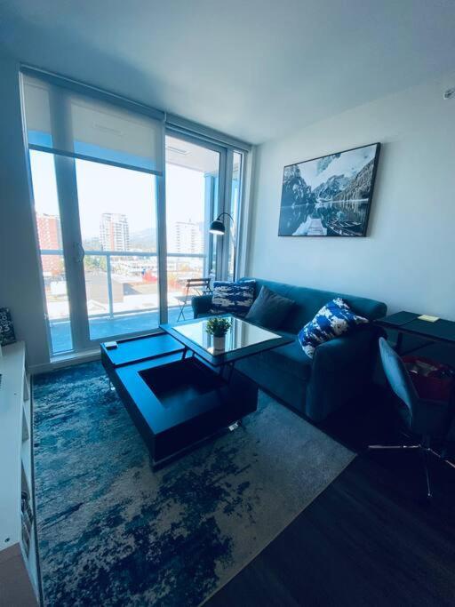 360º Rooftop Patio Views. Your-Home-Away-From-Home North Vancouver Exterior foto